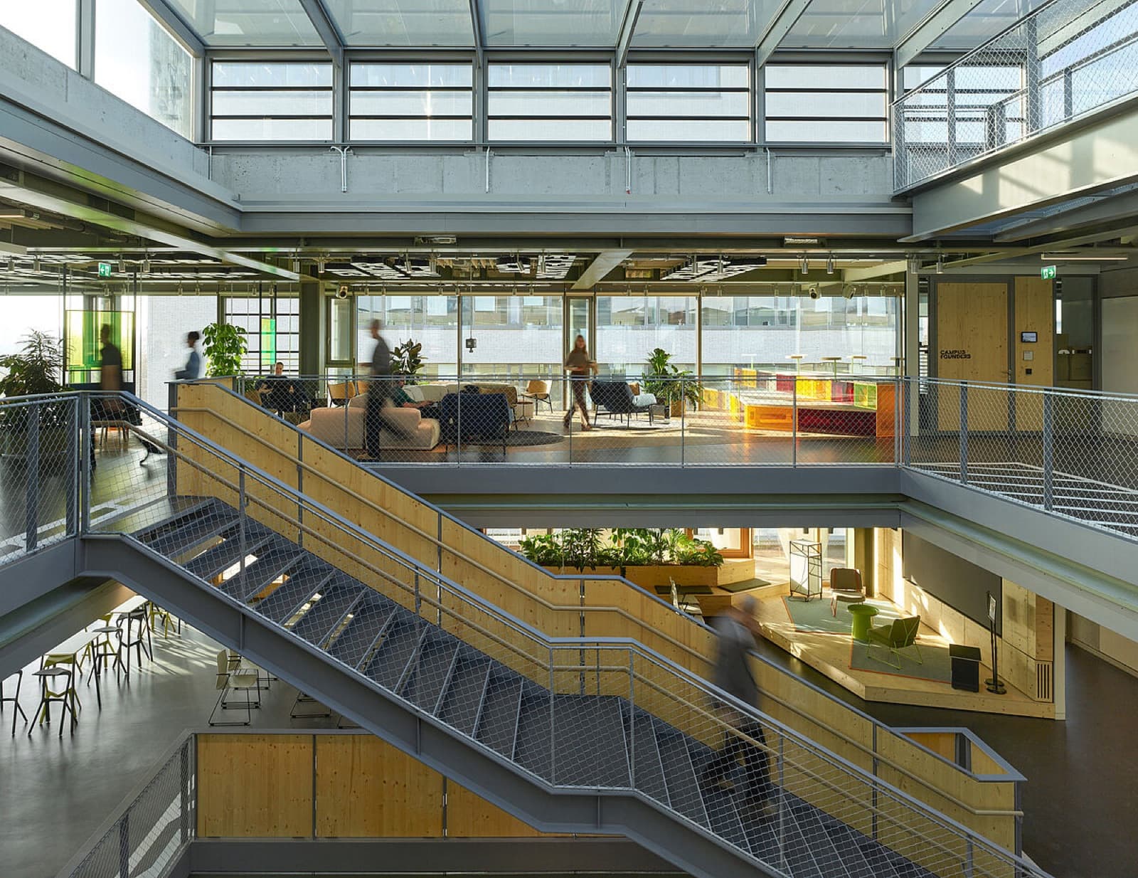 Das Atrium der Campus Founders am Bildungscampus Heilbronn